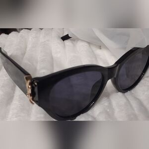 YSL New Never Used With Form Packaging Over The Eyeglass Part.